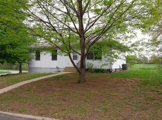 609 Pecan Dr, Clinton, MO 64735