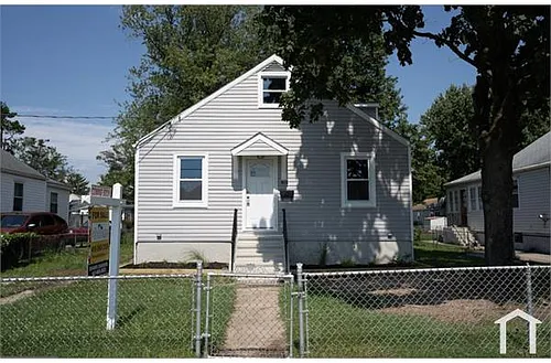 912 Martin Rd Photo 1