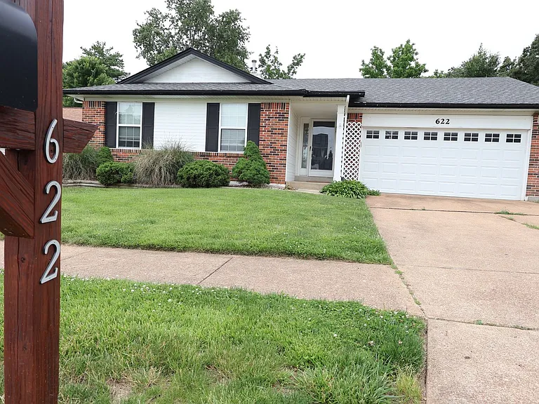 622 Rustic Valley Dr — Photo 3