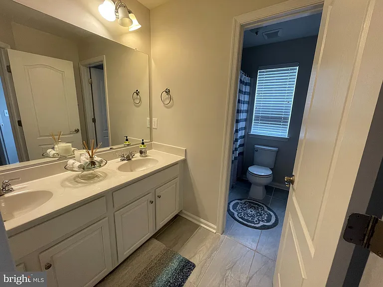 1728 Hudgins Farm Cir — Photo 37