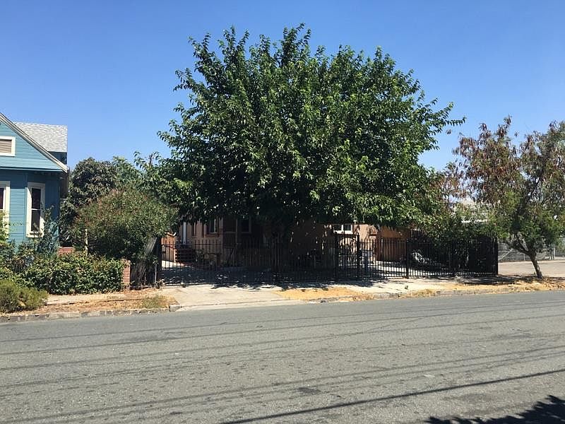 2nd image of 1409 E Channel St