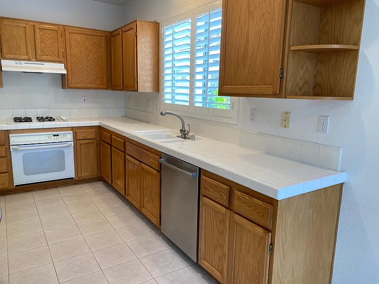 30805 Genova Ct — Photo 3