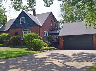 2538 River Rd, Willoughby Hills, OH 44094