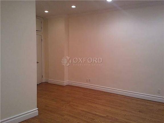 4th image of 2404 41st St #6