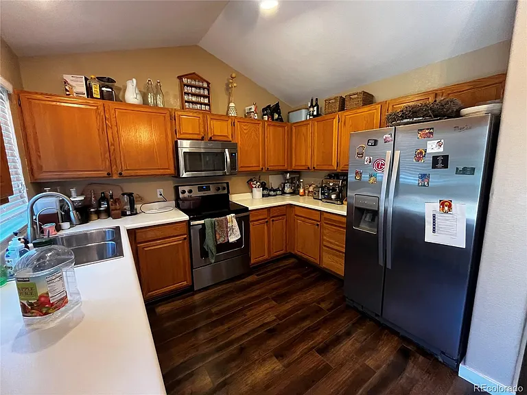 1029 Delta Dr — Photo 5