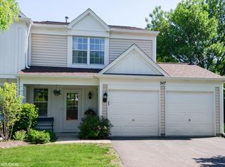 247 Half Moon Cir, Aurora, IL 60504