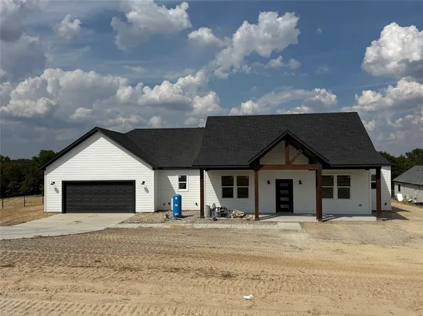 269 Zebrastone Way, Poolville, TX 76487