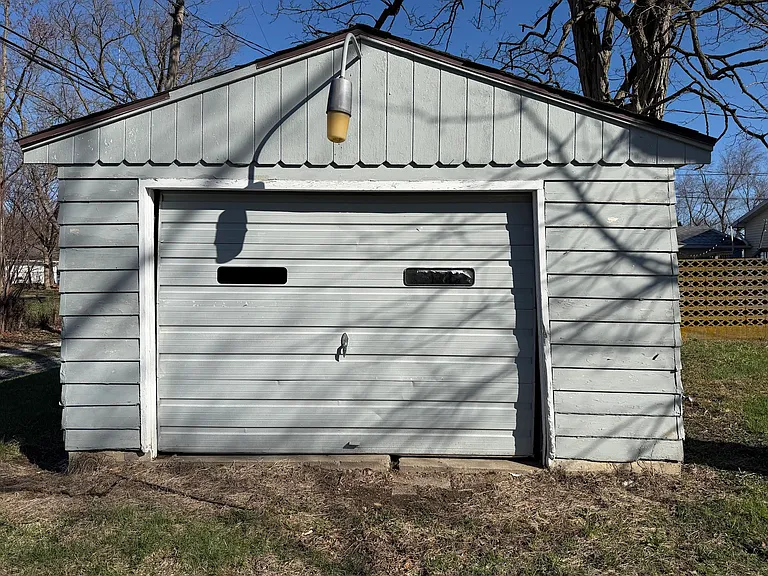 1410 Sherman St — Photo 14