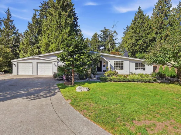 10461 Main St, Delta, BC V4C 2P7