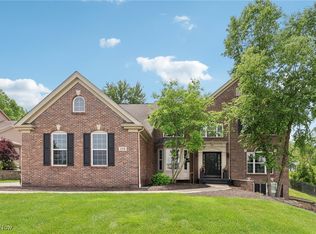 174 Sapphire Ln, Streetsboro, OH 44241