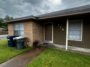 218 Yale Cir, College Station, TX 77840