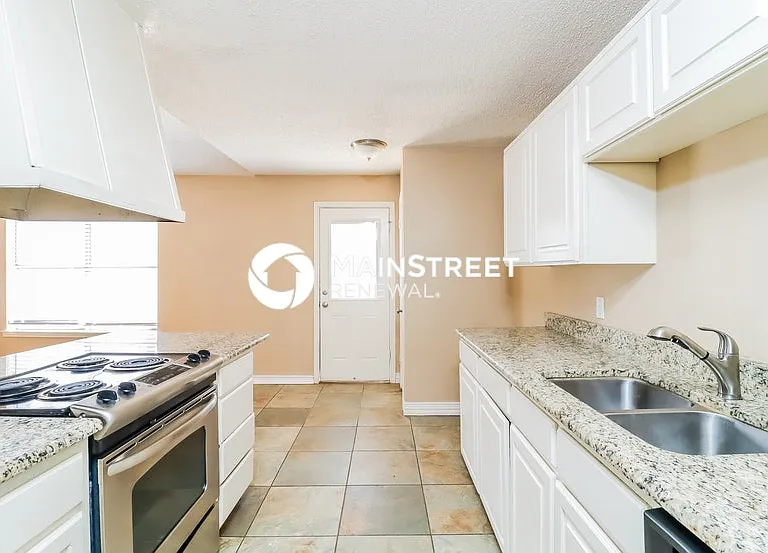 5715 Woodsetter Ct — Photo 6