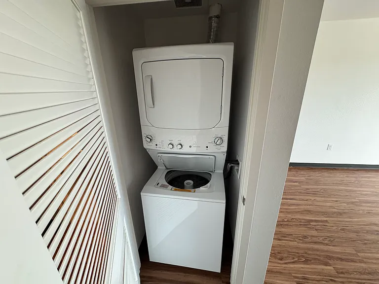 Mysa Apartments — Photo 37