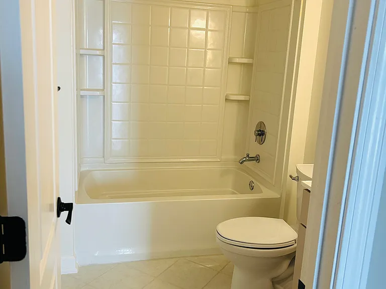 3200 Lynnhaven Dr #210 — Photo 10