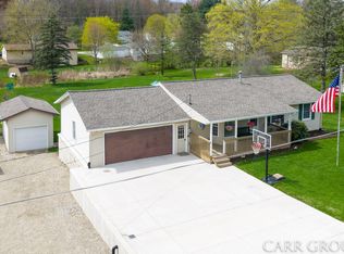 5045 Wakefield Ave NE, Comstock Park, MI 49321
