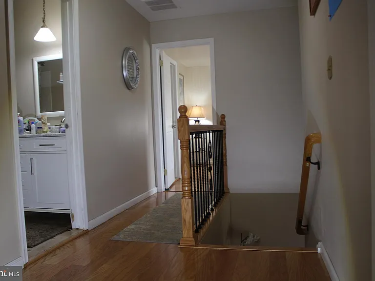 219 Meadow Dr — Photo 58