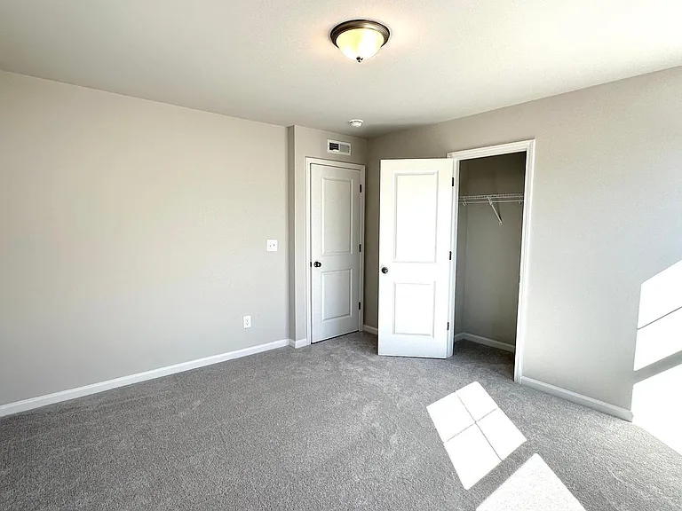 2233 Cape May Ln — Photo 27