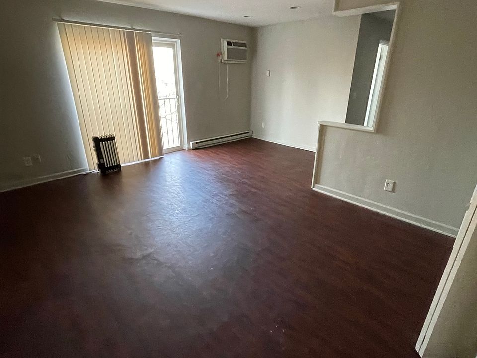 1st image of 3344 Stathem Ave #17783461