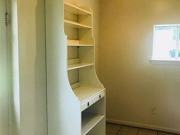 4th image of 603 E Spencer St APT 1