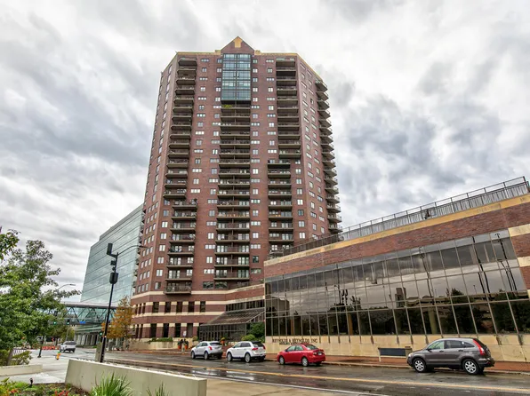 300 Walnut St #502, Des Moines, IA 50309