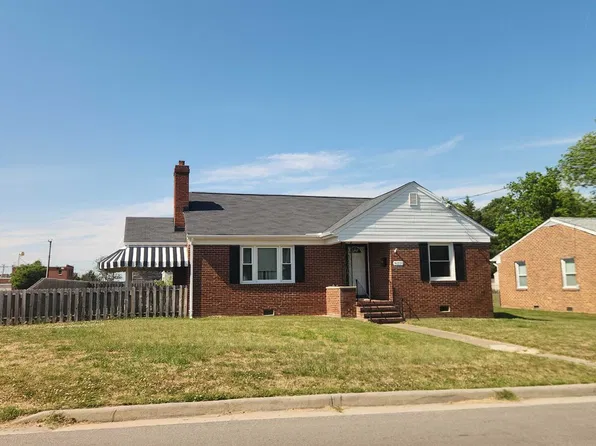 210 Lyons Ave, Colonial Heights, VA 23834