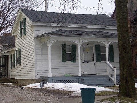 306 N Thayer St