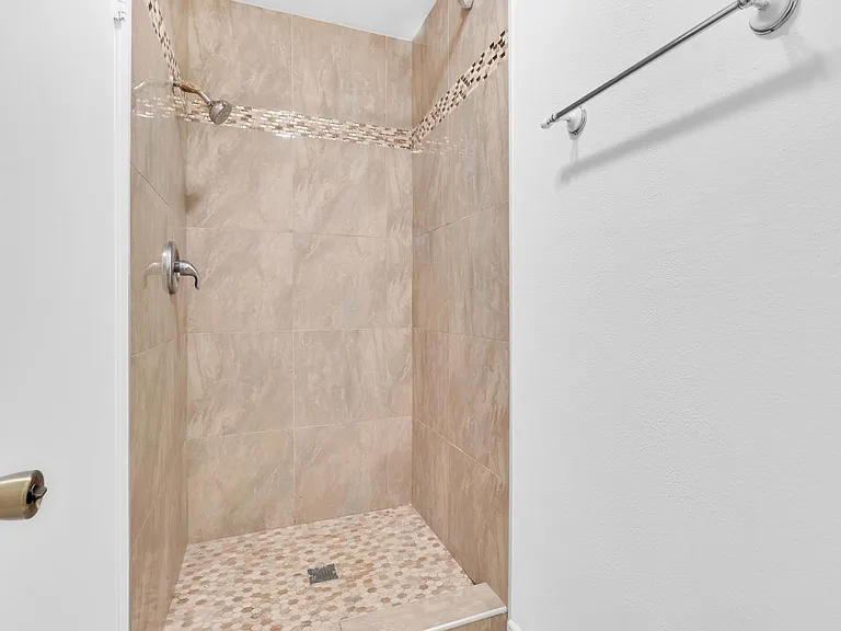 5904 Snaffle Bit Pl — Photo 17
