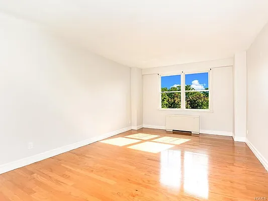 Sold by Re/Max In The City | media 7