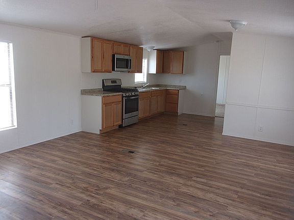 5th image of 3610 E Buena Vista Cir