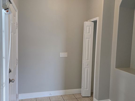 5th image of 14697 Kristenright Ln