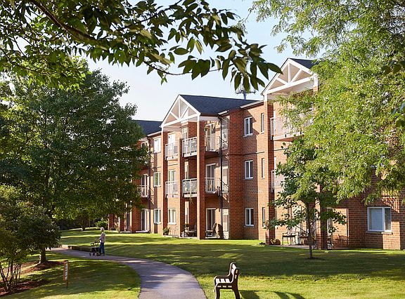 2nd image of 10300 Village Circle Dr Unit 1305