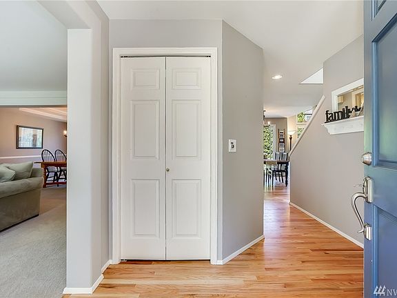 3rd image of 12440 NE 160th St