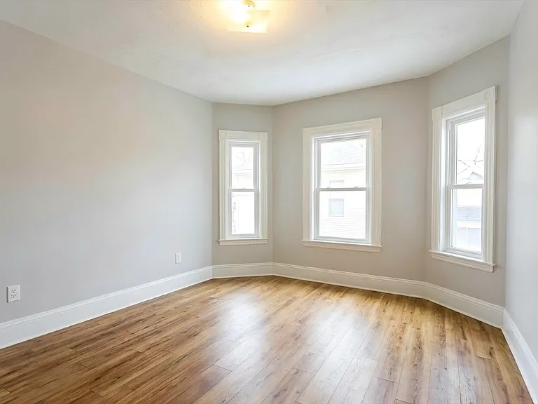 22 Downer Ave #2 — Photo 5