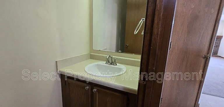5438 Evard Rd — Photo 3