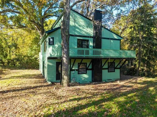 3502 Homewood Ave, Cuyahoga Falls, OH 44221