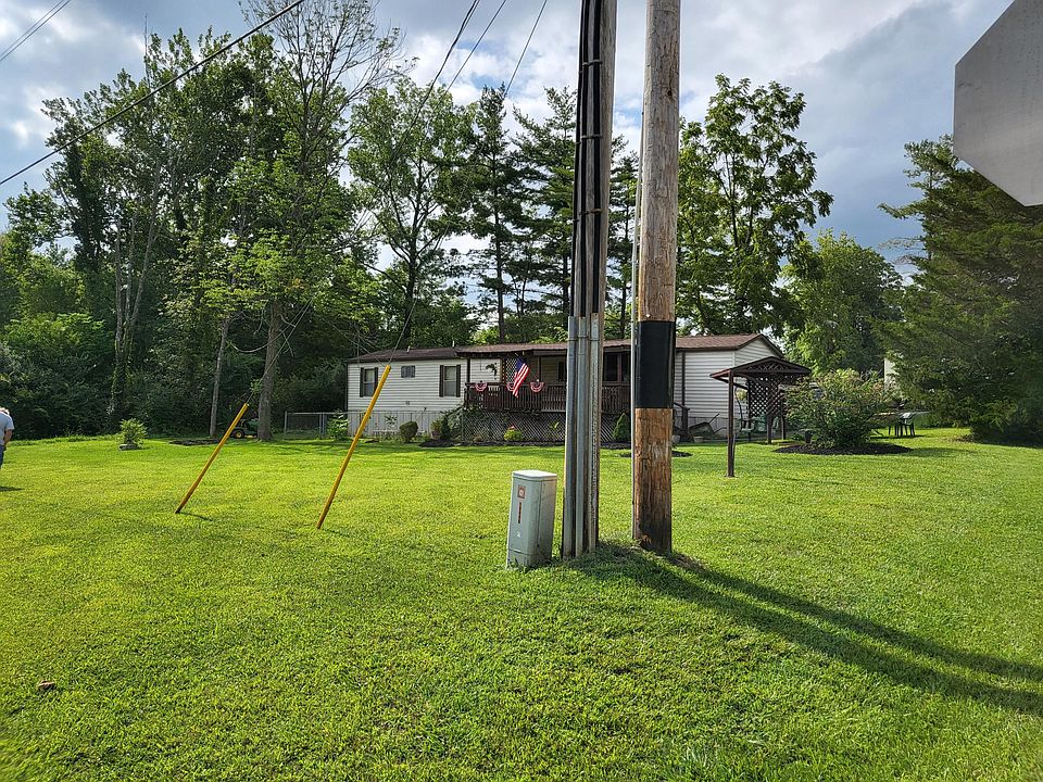 2nd image of 10665 N Shore Dr