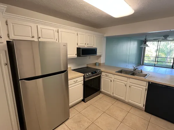 14130 Rosemary Ln APT 6303, Largo, FL 33774