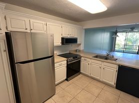 14130 Rosemary Ln