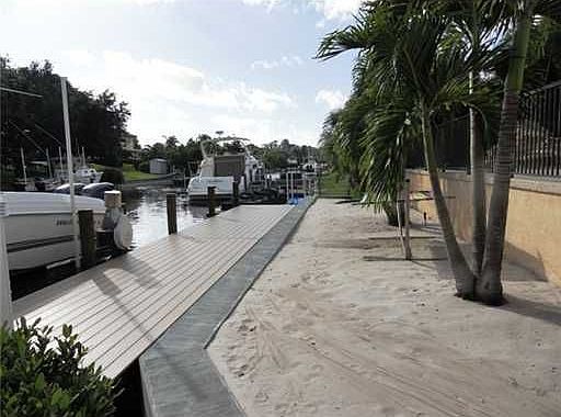 Home For Sale In Intracoastal Park