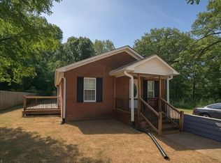 1702 E Martin Luther King Junior Dr, High Pt, NC 27260
