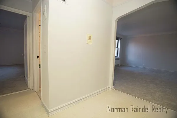 Rented by Norman Raindel, LREB | media 19