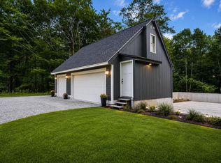 16 Lovejoy Ln, Readfield, ME 04355