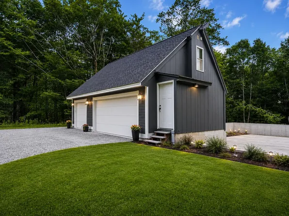 16 Lovejoy Lane, Readfield, ME 04355