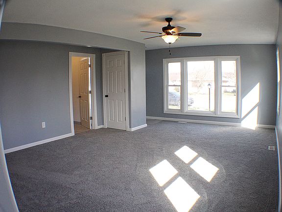 4th image of 505 N Walnut St