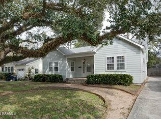 204 Country Club Dr, New Iberia, LA 70563