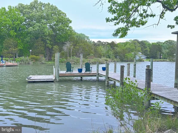 5865 Deale Beach Rd, Deale, MD 20751
