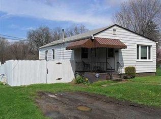 2603 Hemlock St, Natrona Heights, PA 15065