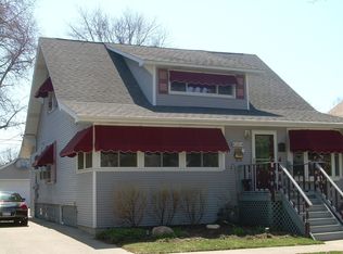 1321 Henry Ave, Des Plaines, IL 60016