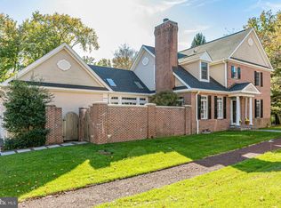 37 Governors Ln, Princeton, NJ 08540