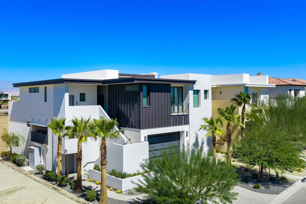 86768 Rogers Way 3